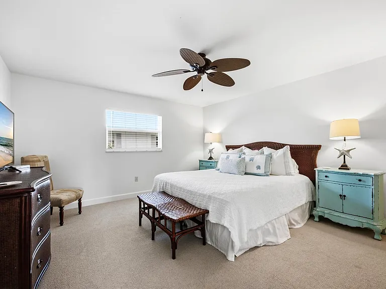 333 Harbour Dr #209 — Photo 18