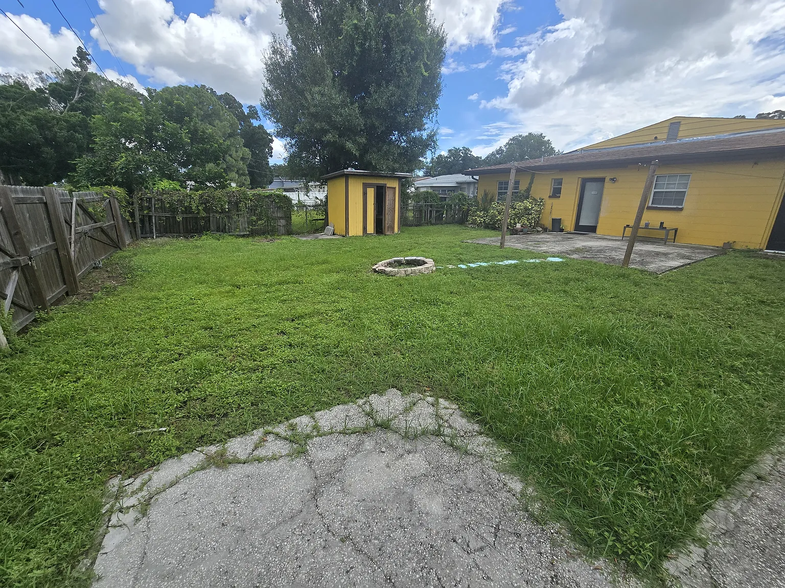 6 bed, 2158 sqft, $3,300 — Photo 3