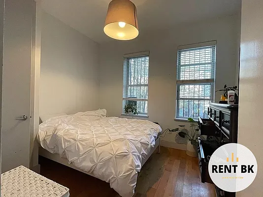 Rented by RENTBK LLC | media 6