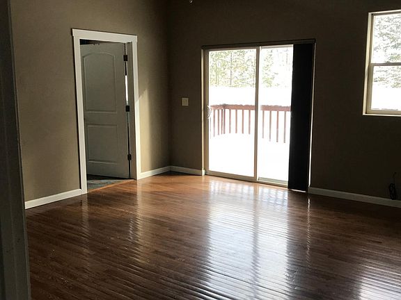 Master bedroom/ balcony