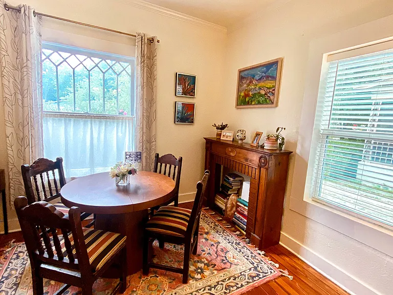531 W Huisache Ave — Photo 6