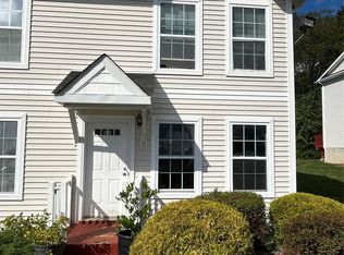 83 Jordan Ln, Middletown, NY 10940