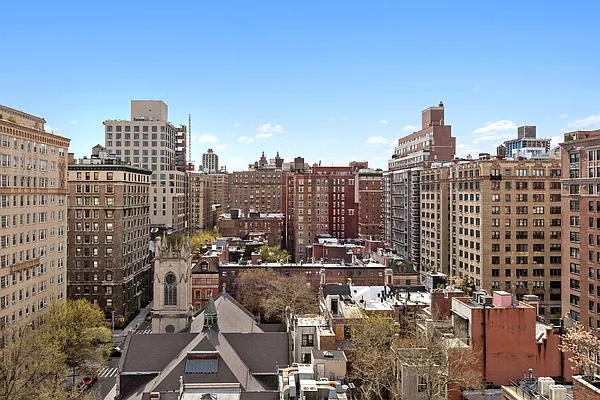 Sold by Tiffany Bauman Real Estate LLC | media 25