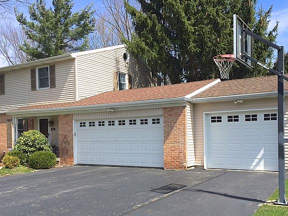 2nd image of 532 Greenbrier Dr SE