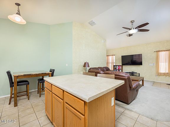 5th image of 387 E Camino Limon Verde