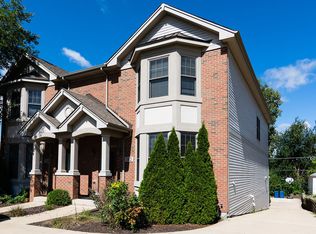 342 Maple Ave, Downers Grove, IL 60515