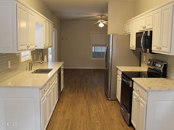 3rd image of 1898 Norwood St SW #4