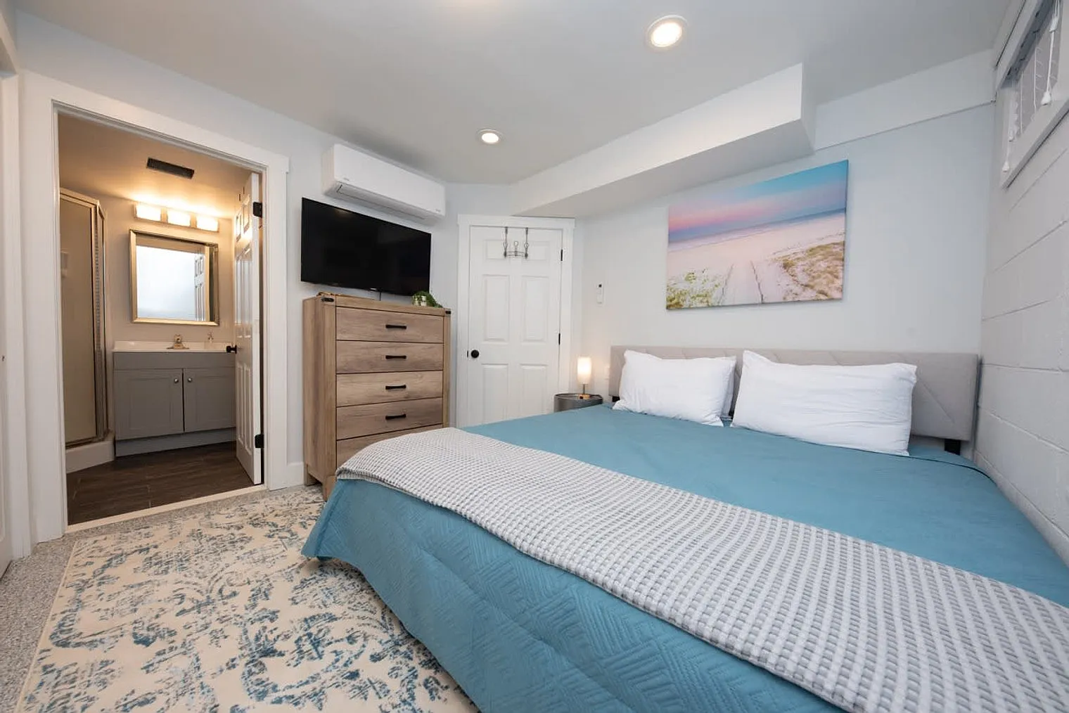 1 bed, 1.0 bath, 495 sqft, $3,822 — Photo 4
