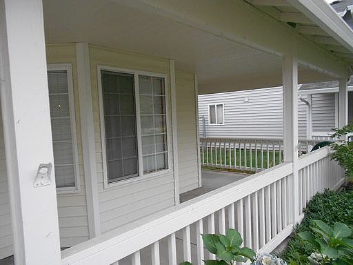 4th image of 9217 NE 92nd St