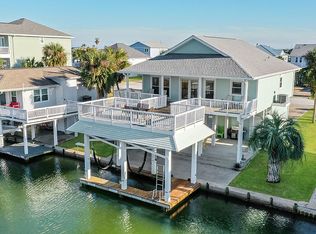 21732 Deaf P Smith Dr, Galveston, TX 77554