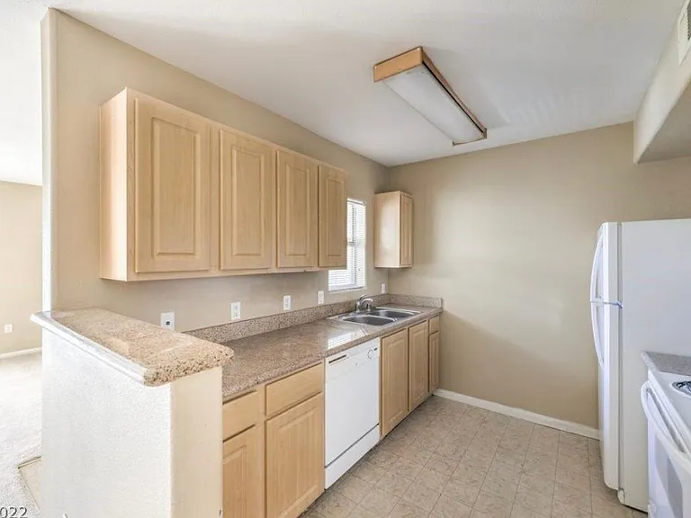 8000 W Badura Ave #2172 — Photo 13