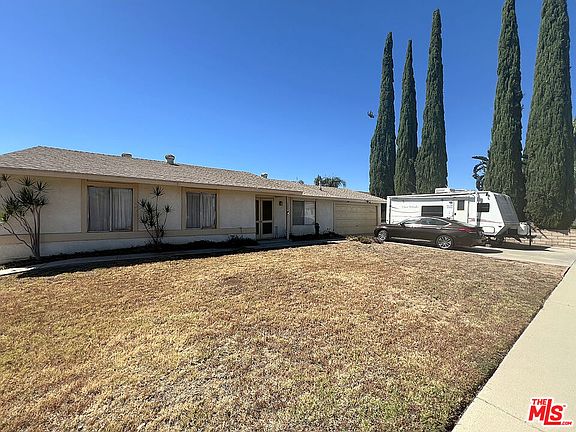 2nd image of 837 W Fontlee Ln