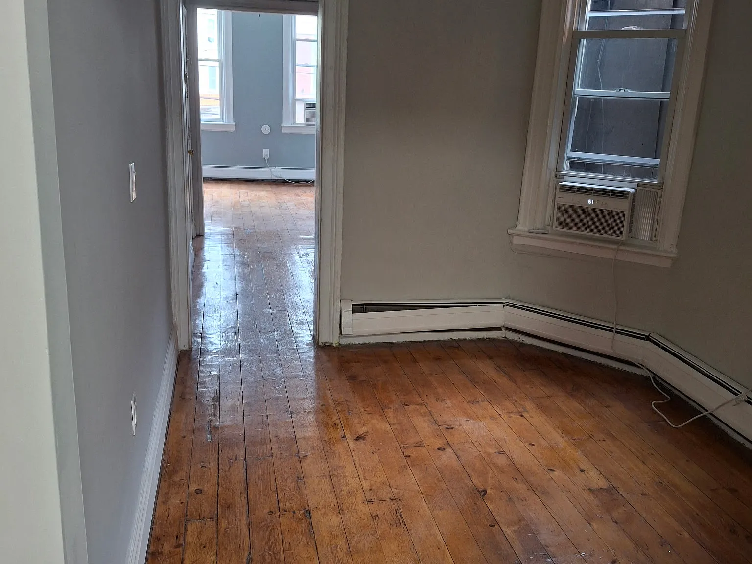 2 bed, 750 sqft, $1,995 — Photo 3