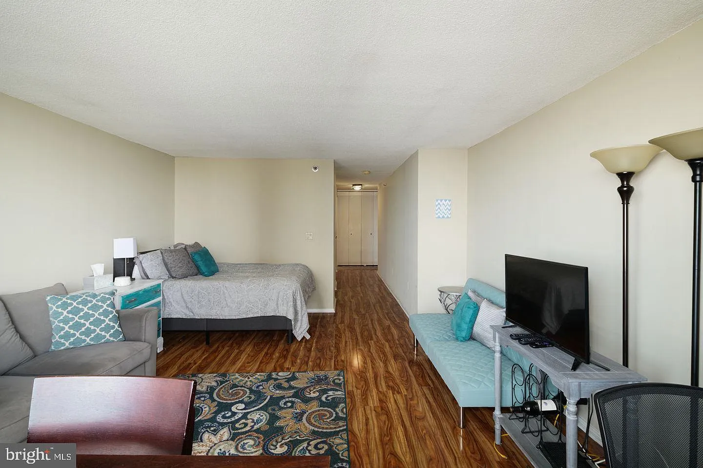 2018-38 Walnut St — Photo 4