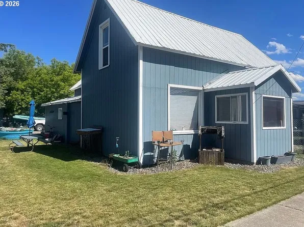 209 N River St, Enterprise, OR 97828
