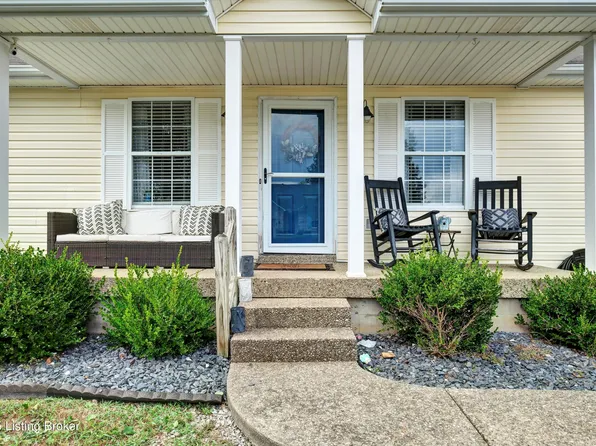 161 Lakes Of Dogwood Blvd, Shepherdsville, KY 40165