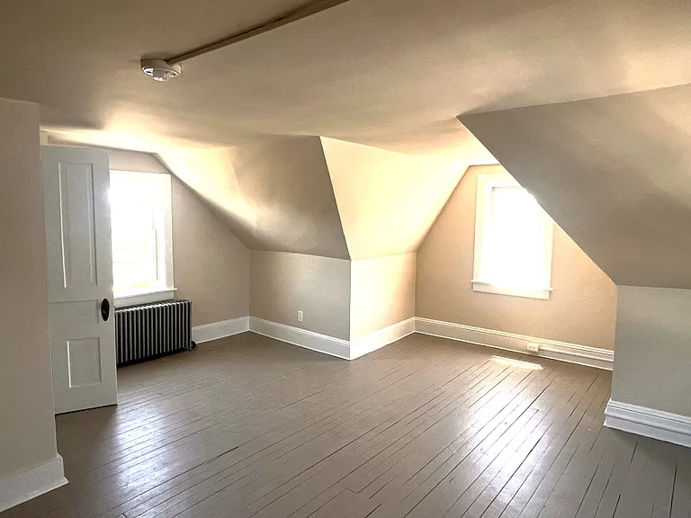 323 Prospect St #2 — Photo 2