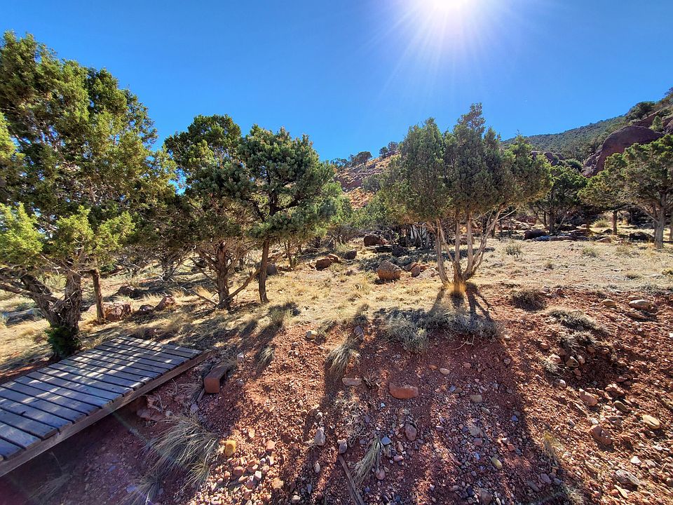 1st image of 1506 N Foothill Dr Lot 9