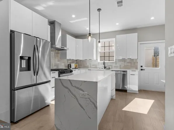 1321 N 2nd St, Philadelphia, PA 19122