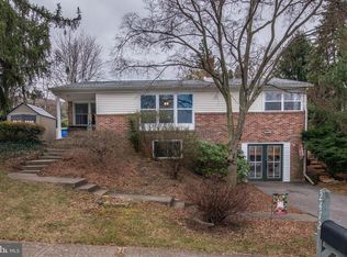 2472 Auburn Rd, York, PA 17402