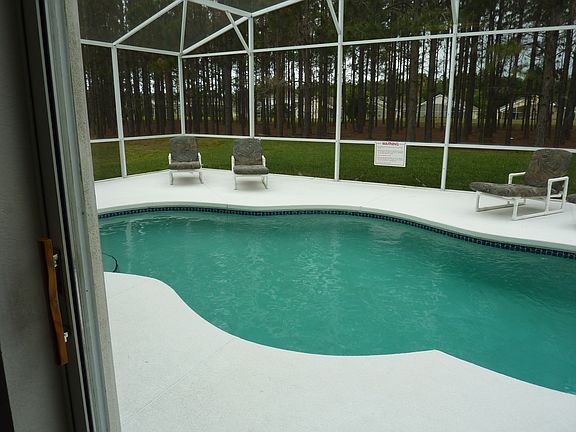 Extra Large Pool Area 