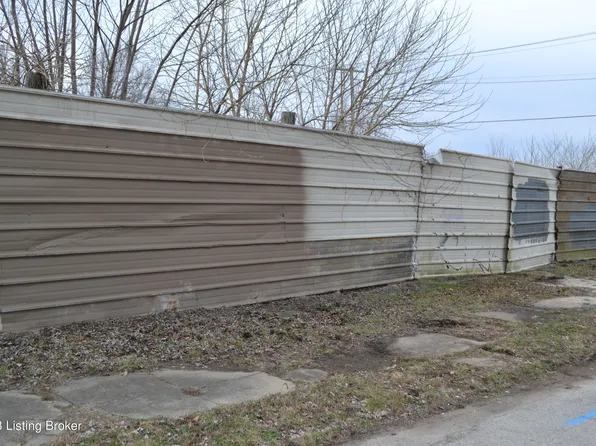 2326 Maple St, Louisville, KY 40211