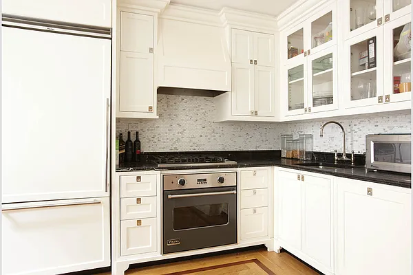 Sold by Stribling | media 9