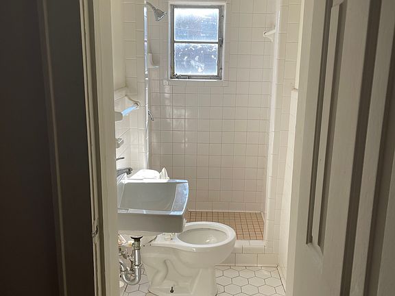 5th image of 1805 E 5th Ave APT 6