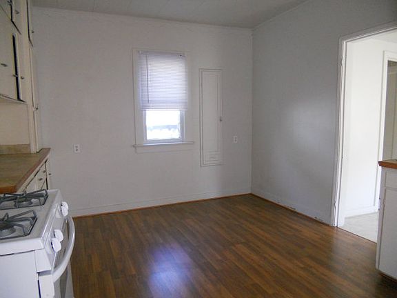 4th image of 26 Boston Ave