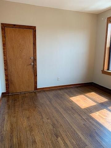 1st image of 2242 N Western Ave #3R0