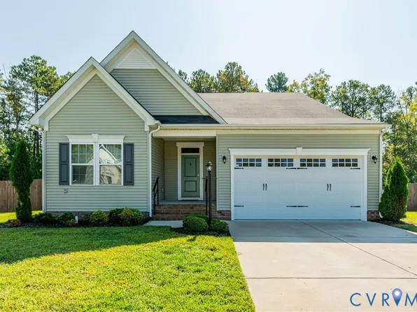 5884 Heathers Crossing Dr, Chesterfield, VA 23832
