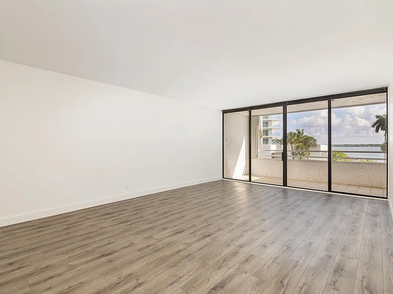 3701 S Flagler Dr #B303 — Photo 5
