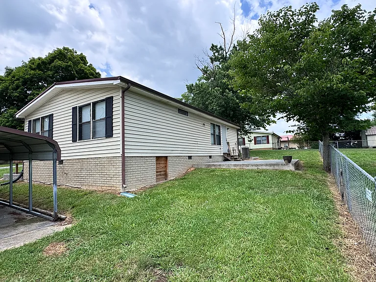 122 Lester Heights Rd — Photo 12