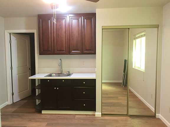5th image of 277 Vista Ave #1