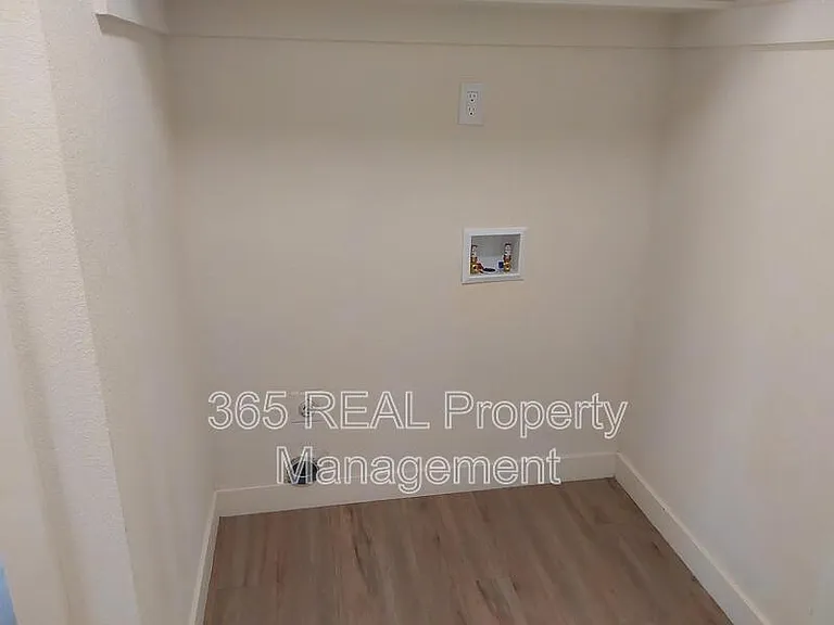 1701 Palm Dr #3 — Photo 11