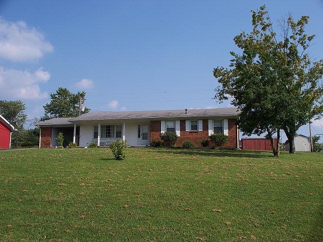 1st image of 170 Hillcrest Ln