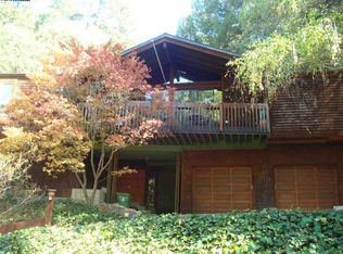 40 Larry Ln, Oakland, CA 94611
