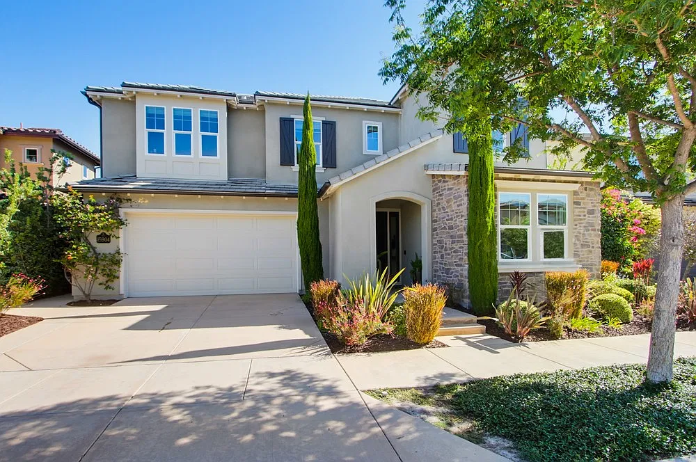 4 bed, 2685 sqft, $6,750 — Photo 3