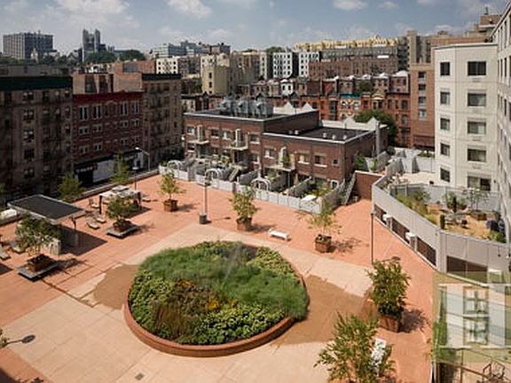 4th image of 300 W 145th St #6G