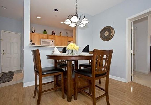 5th image of 8 Walnut St Unit 201