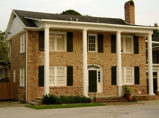 2070 Silverside Dr, Baton Rouge, LA 70808