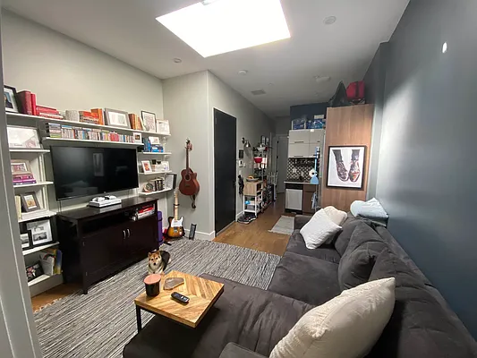 Rented by Highline Residential | media 2