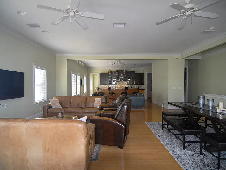 365 S Fletcher Ave — Photo 6