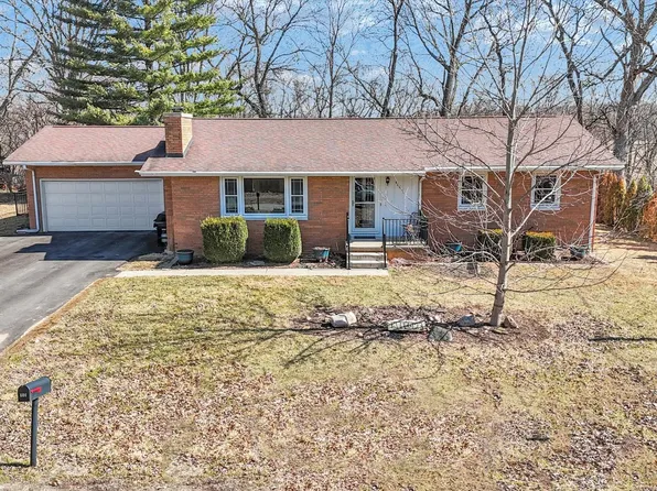 606 S Jefferson St, Mahomet, IL 61853