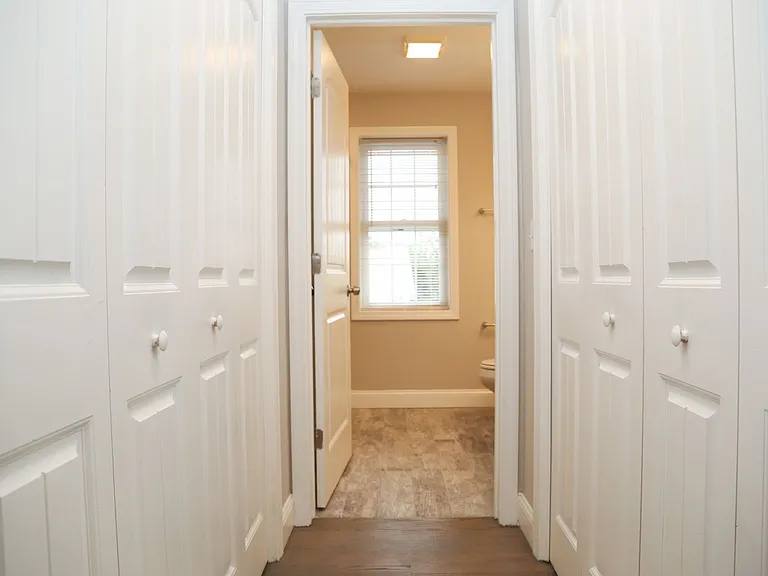 517 Admiral St — Photo 38