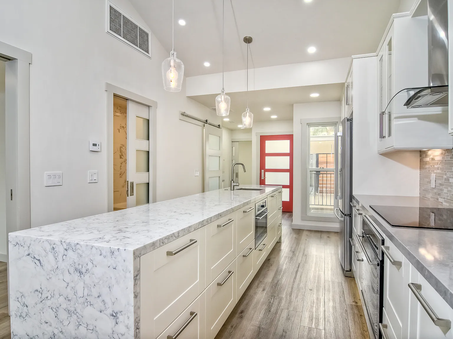 2 bed, 1127 sqft, $3,300 — Photo 3