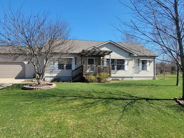 102 Mayfield Dr, Michigan City, IN 46360
