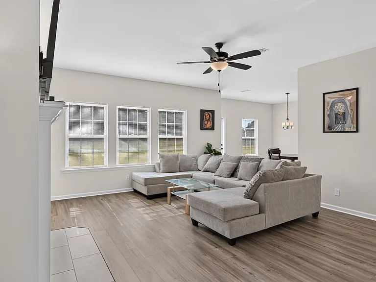 118 Juniper Dr — Photo 37