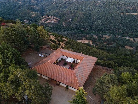 2nd image of 7941 Crystal Blvd