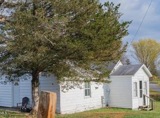 4 Mennen Rd, Victory Mills, NY 12884